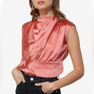 Line and Dot Este top NWT XS